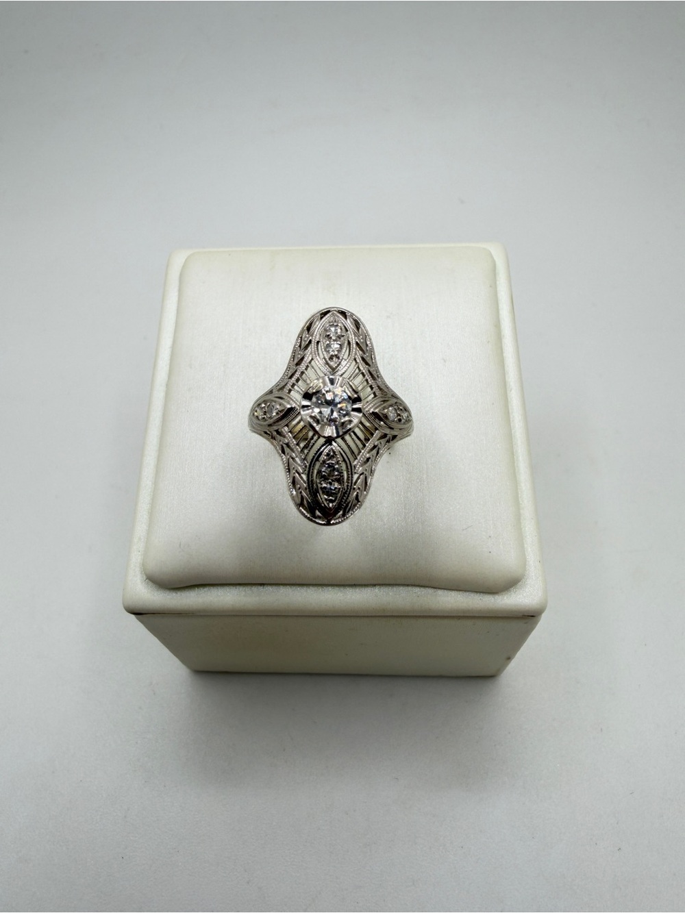Vintage Art Deco 14kt WG filagree ring‎ w/ 4mm natural diamond center!